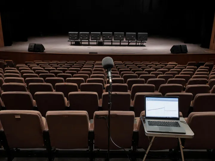 Venue audio commissioning position