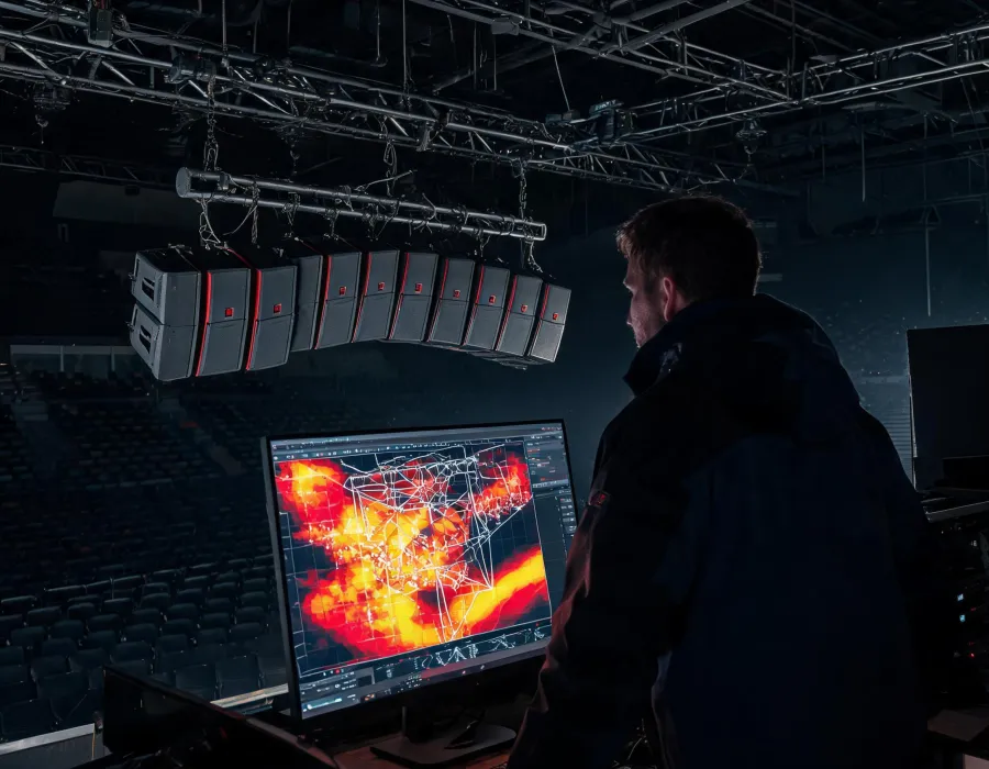 A Martin Audio line array system shown with a venue coverage model